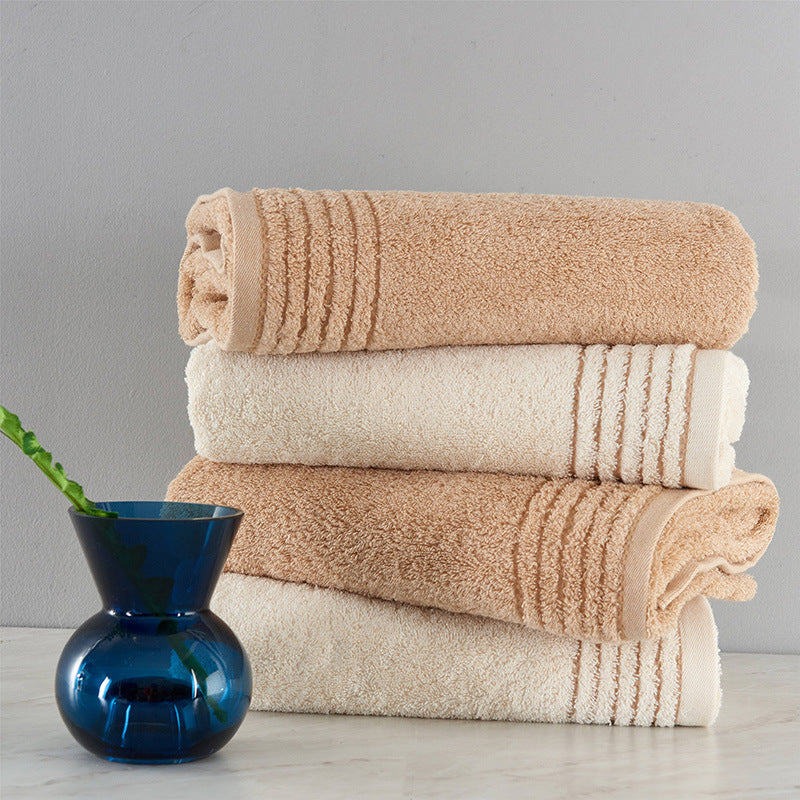 Soft cotton towel set in beige and brown colors